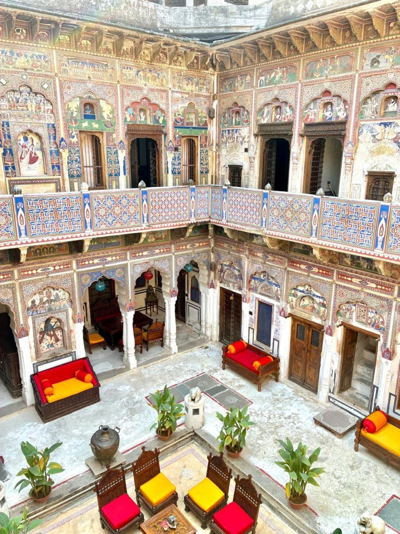 Explore the Open-Air Art Gallery of Mandawa - Day Trip from Jaipur
