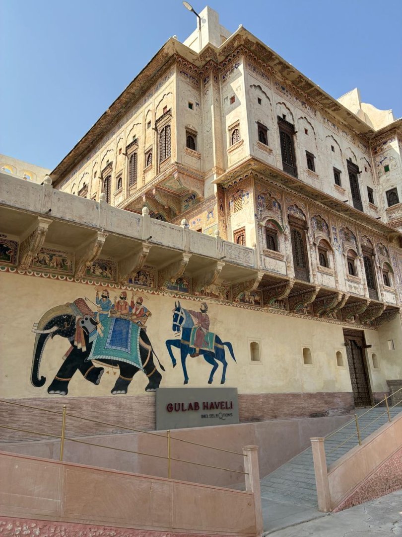 Explore the Open-Air Art Gallery of Mandawa - Day Trip from Jaipur
