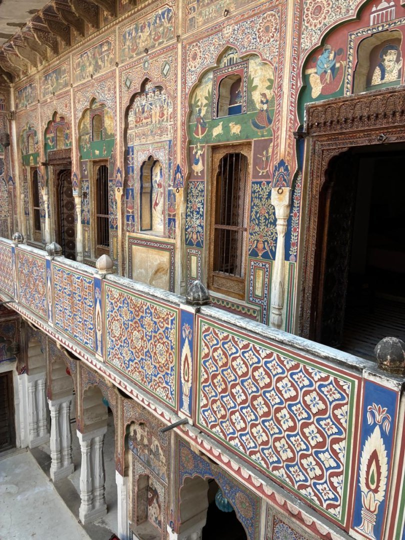 Explore the Open-Air Art Gallery of Mandawa - Day Trip from Jaipur