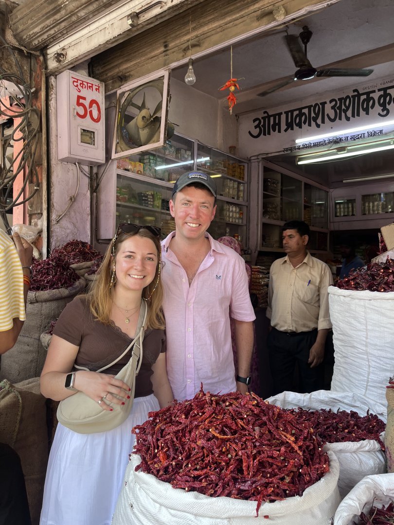 Jaipur: Oldest Spice Market & Street Food Walking Tour with Local Expert